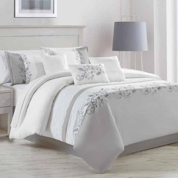 Darya Comforter Set