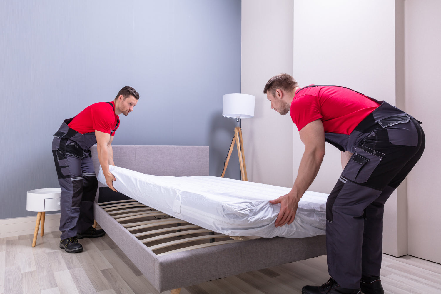 WE MAKE BUYING A MATTRESS EASY