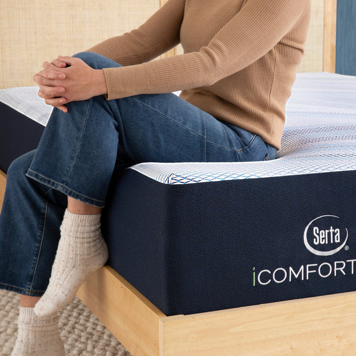 Serta iComfort ECO Foam F30LTX Medium Mattress